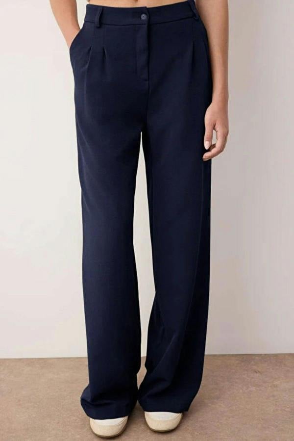 WOVCOR Pleated Wide Leg Woven Trousers