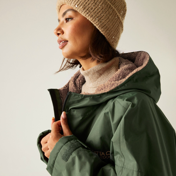 Regatta Unisex Adult Waterproof Fleece Lined Changing Robe - Dark Khaki