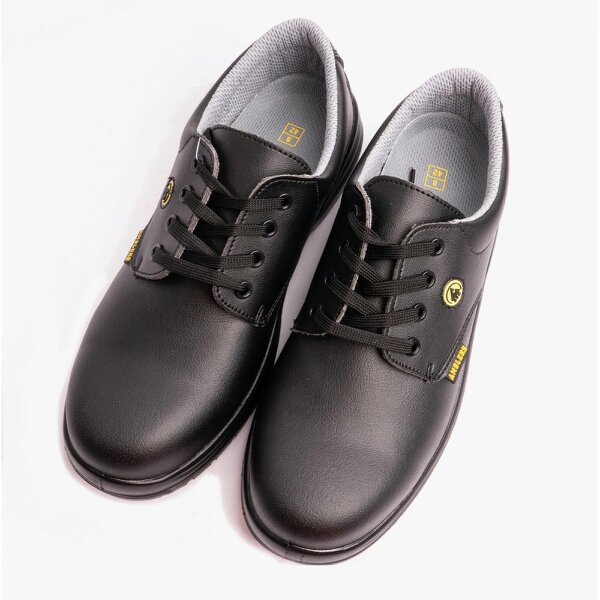 Amblers Safety FS662 Safety Shoes Safety Shoes   in  Black