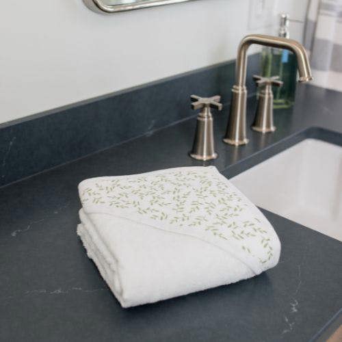 Lulujo - Hooded Towel - Greenery