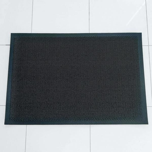 Ultralux Mesh Dirt Trapper Door Mat – Non-Slip Vinyl Indoor/Outdoor Scraper Entrance Mat – Metallic Black & White – Multiple Sizes UMMGR