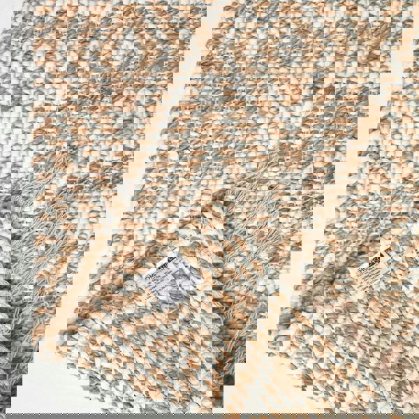 HOMESCAPES Sierra Neutral Diamond Pattern Hemp Chindi Rug