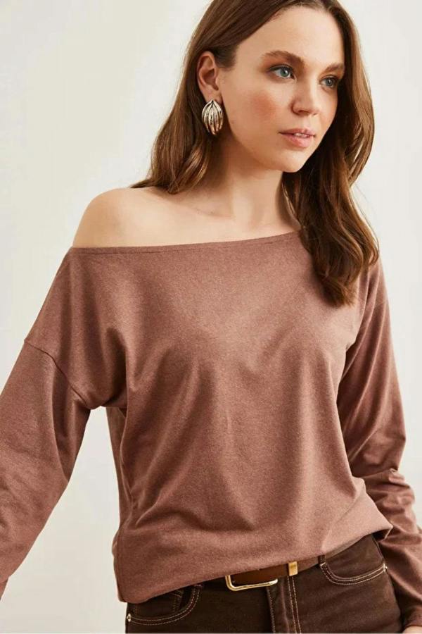Hoxton Gal Boat Neck Wool-Viscose Draped Jumper