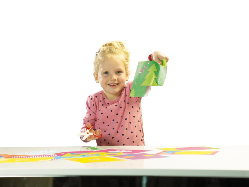 SES Creative I learn to use scissors