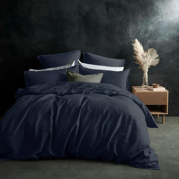 Lazy Linen Bedding Bundle - Duvet Cover, Pillowcase Pair + Fitted sheet - Navy
