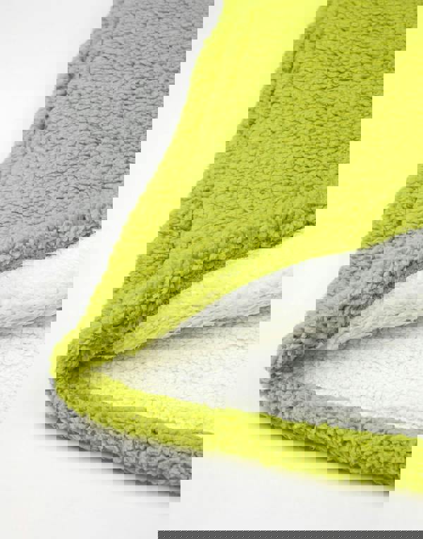 The Grinch Mens Green Novelty Face Blanket Hoodie (One Size)