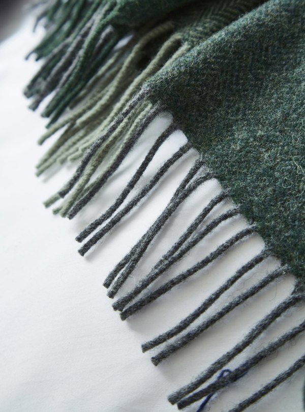 Liddell Lambswool Bistro Check Blanket - Green