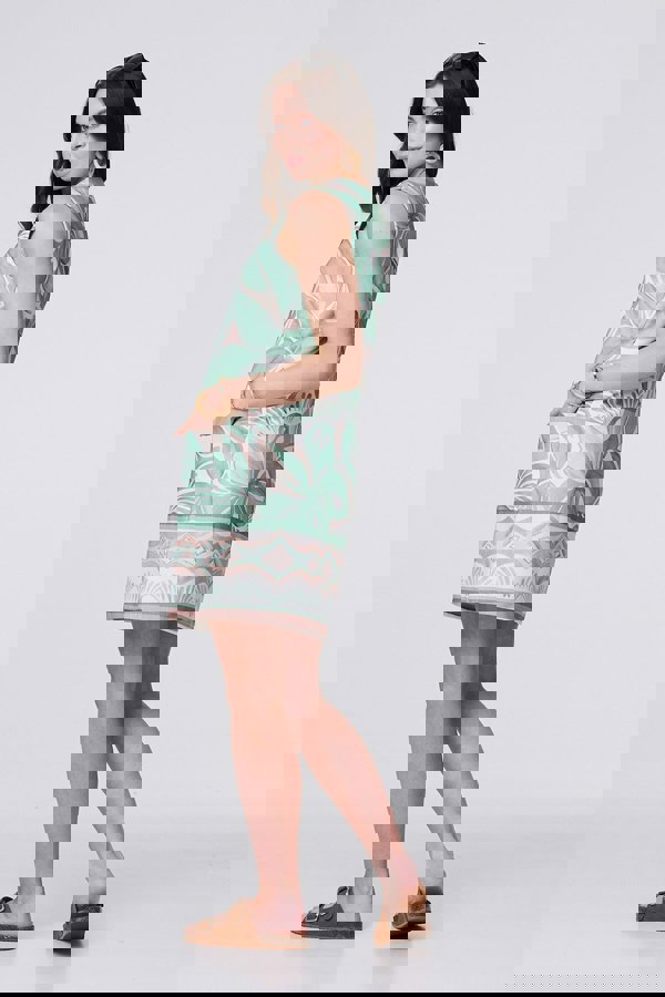 Green | Floral V-Neck Knee Length Shift Dress