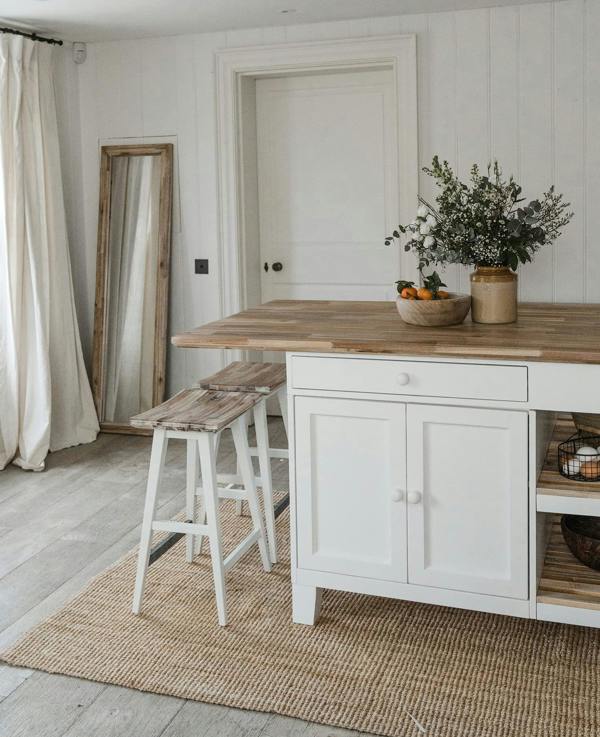 Statement Furniture Florence Wooden Bar Stool with Legs H65cm, Acacia Hardwood Rectangular Seat