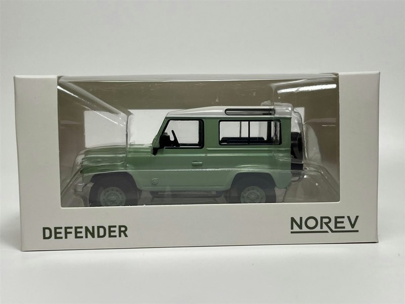 Norev Land Rover Defender 1995 Green 1:43 Scale Norev 845106