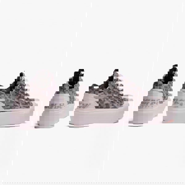 1678105090-12407000.jpg