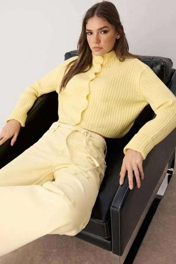 Hoxton Gal Cropped Soft-Textured High Neck Knit Cardigan