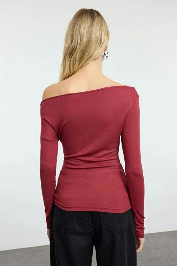 Hoxton Gal Plain Premium Soft Fabric Fitted Knit Blouse with Boat Neck