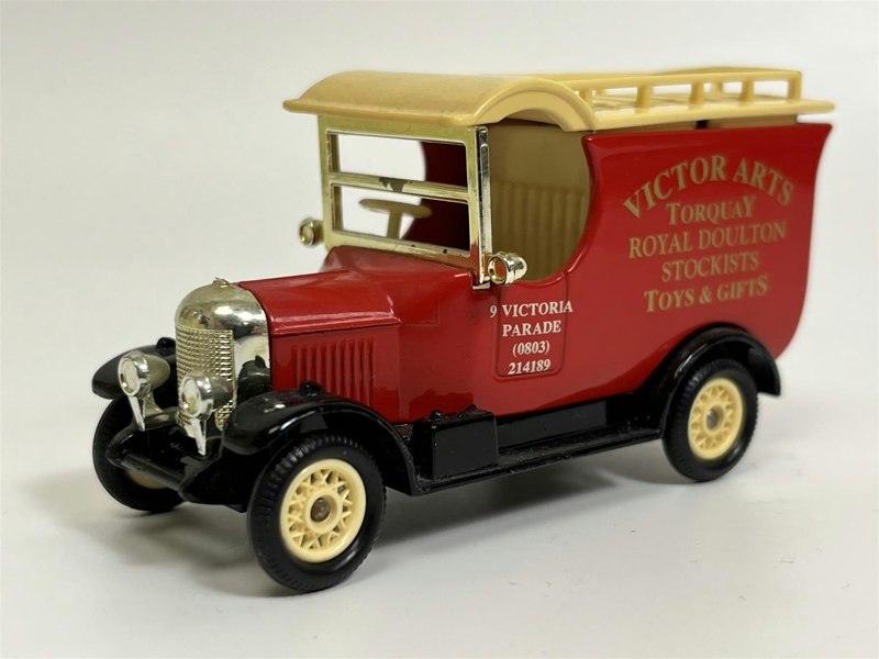 MCSlots Victor Arts Torquay Royal Doulton Van Pro Motors Lledo VATRD01D B2