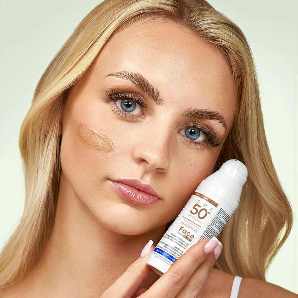 Ultrasun Face  Anti-Age SPF 50+ Tinted Honey 50ml - Additional 3