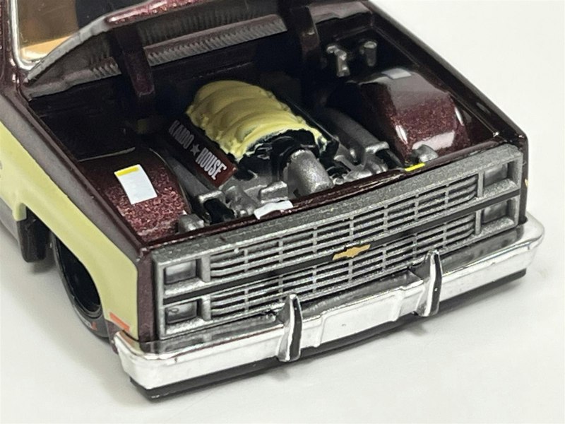 Mini GT Chevrolet Silverado Kaido House Vintage Spec V1 1:64 Mini GT KHMG145