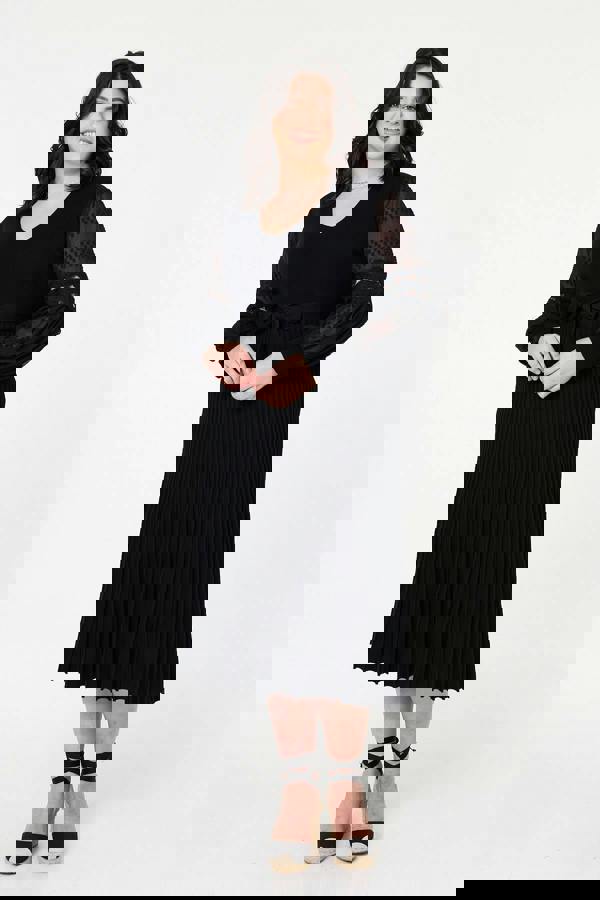 Black | Curve Pleated Lace Puff Sleeve Midi Dress