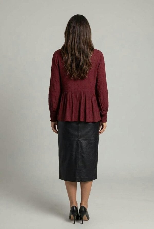 Izabel London Textured Long Sleeve Ruched Blouse