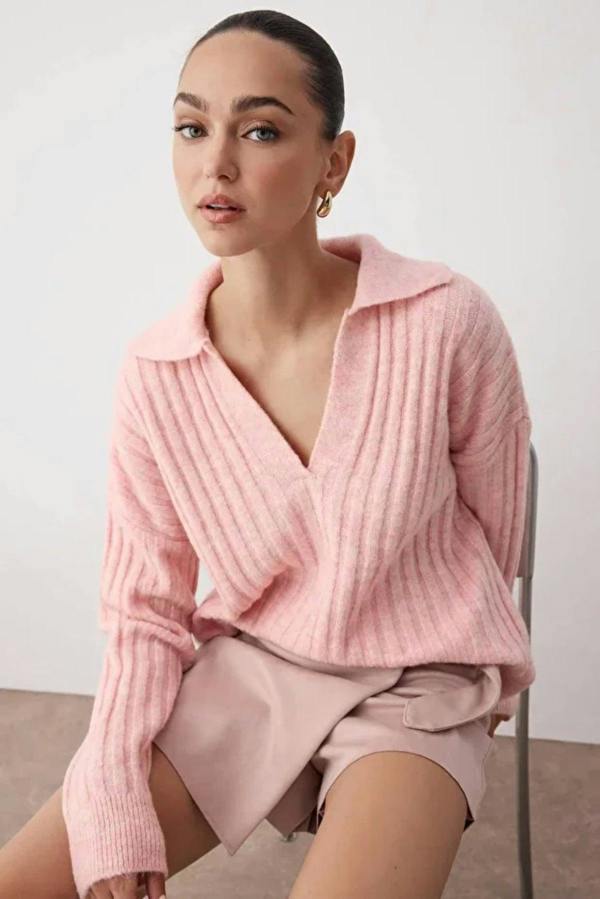 Hoxton Gal Soft-Textured Viscose Polo Neck Knit Sweater