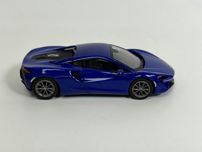 Mini GT McLaren Artura Volcano Blue RHD 1:64 Scale MGT00430R