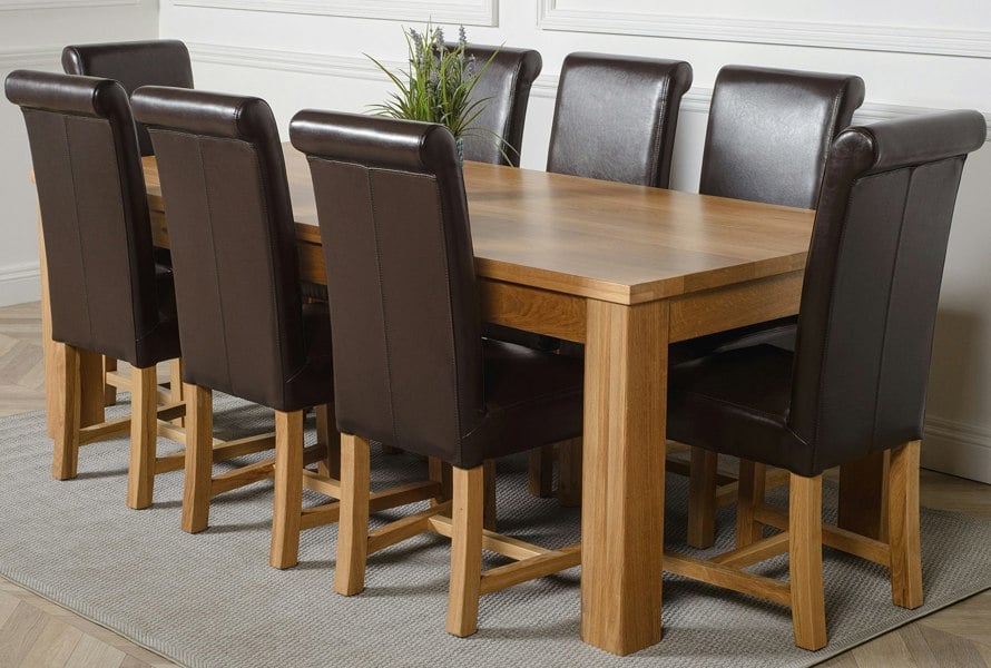 That's Furniture Dakota Extra Large Oak Dining Table with Washington Leather Chairs