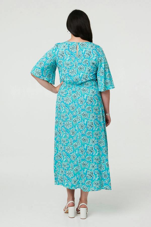 Green | Curve Floral 1/2 Flare Sleeve Midi Dress
