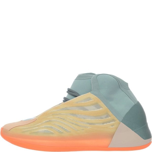 Adidas Mens YZY QNTM in Coral