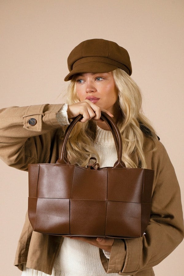 SVNX Wide Woven Tote Bag In Dark Brown