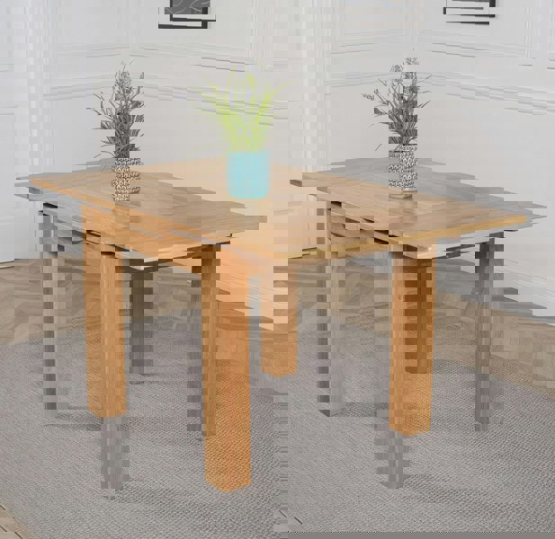That's Furniture Richmond Solid Oak Extendable Dining Table - 90 to 150cm