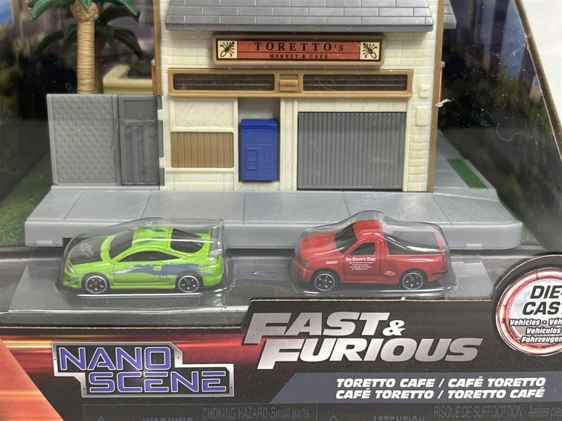 Jada Fast and Furious Dom Toretto's Market and Cafe Diorama Nano Scene Jada 34914