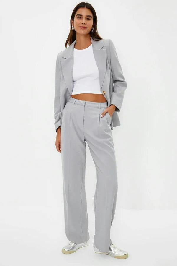 Hoxton Gal Straight-Cut Pleated Woven Trousers