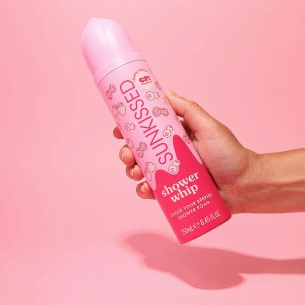 Sunkissed x CoppaFeel! Shower Whip Foam Check Your Berries 250ml