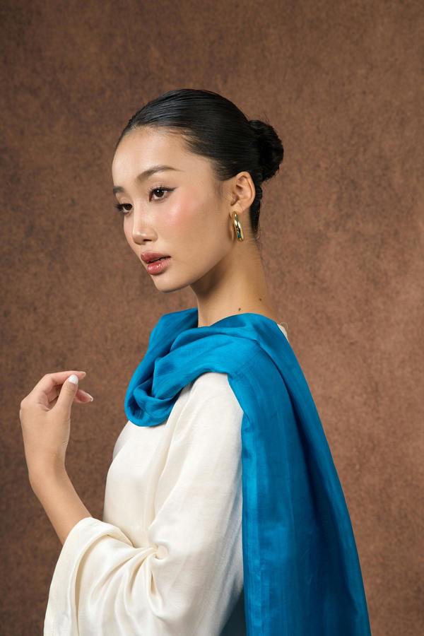 Teal Blue Silk Scarf – Hand-Dyed Mulberry Silk, Wedding Guest & Evening Wrap
