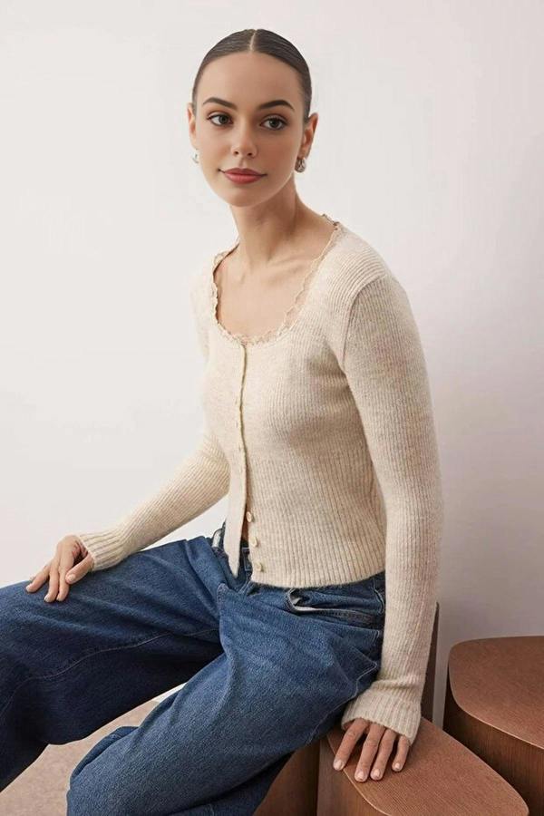 WOVCOR Crop Lace Garnish Square Neck Knit Cardigan