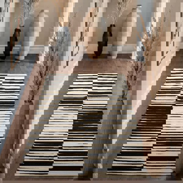 Wool Rug Donna – Black & Natural White