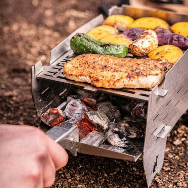 SKOTTI Mini - Ultra-functional Outdoor Grill