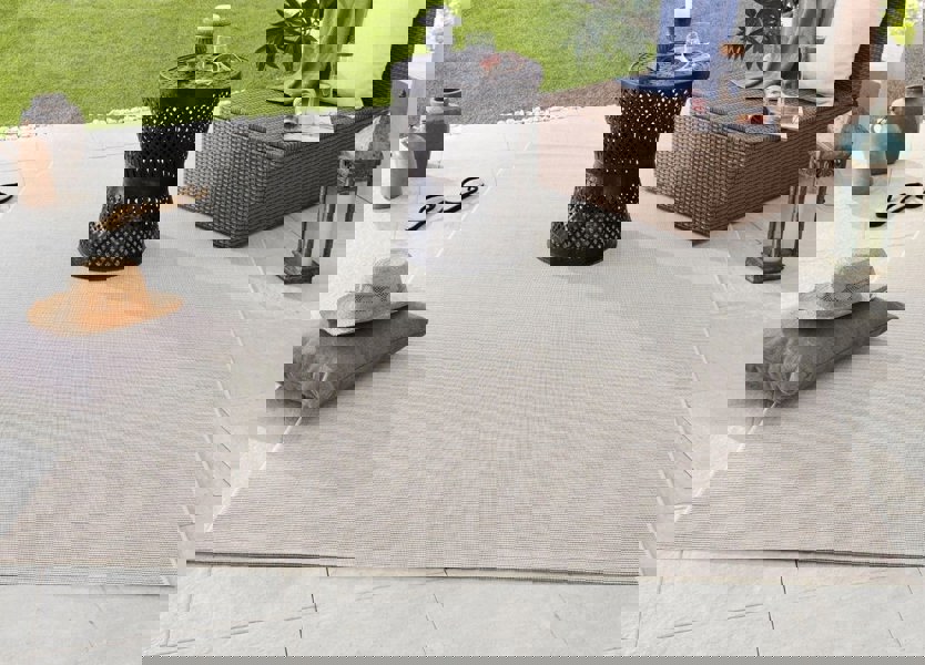 The Rugs Weatherproof Plain Indoor - Outdoor Rug