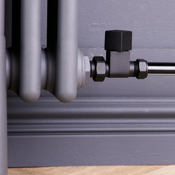 Flode Straight Square Manual Radiator Valve Pack | 15mm x 1/2″ | Matt Black