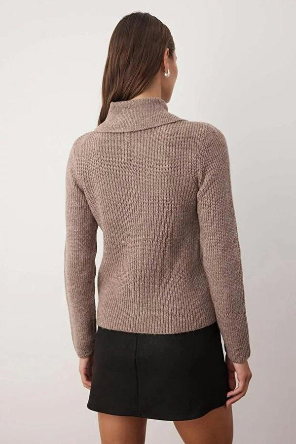 WOVCOR Soft Textured Buttoned Polo Collar Knit Sweater