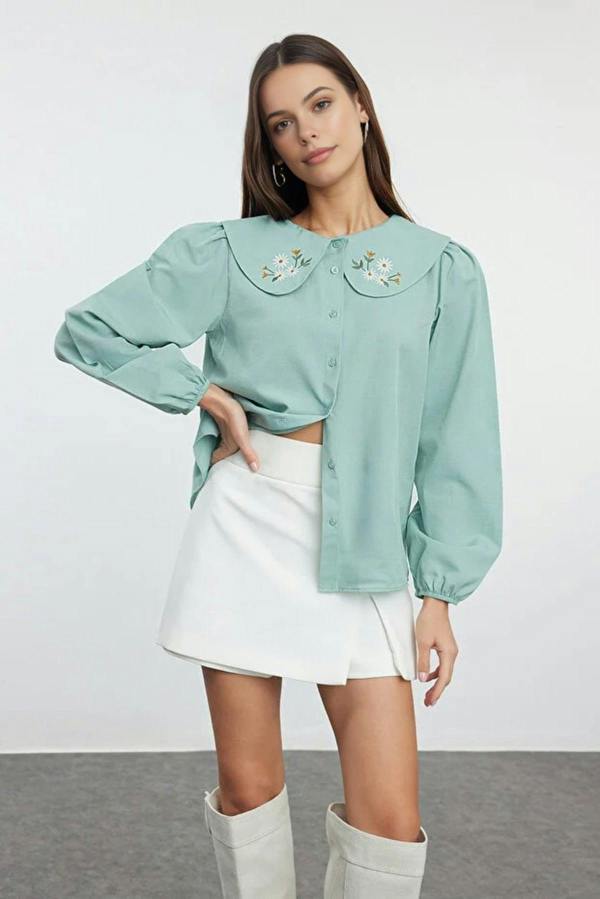 WOVCOR Woven Shirt with Embroidered Collar Detail