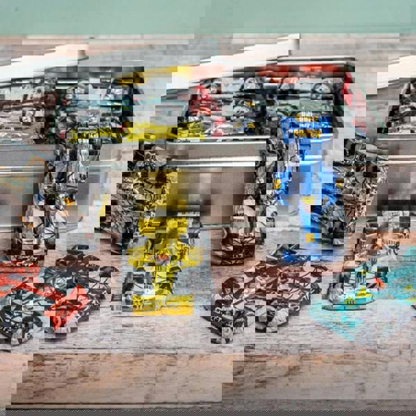 Me and My Car Gift Tin of Chocolate Formula 1 Cars