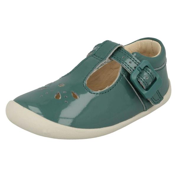 Clarks Girls Clarks Cut Out Detailed Shoes Roamer Star