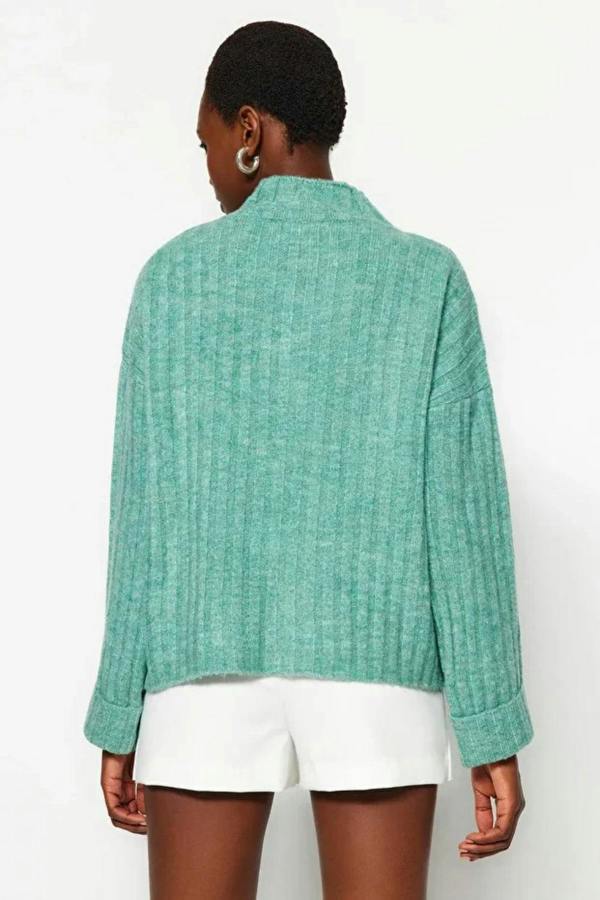 Hoxton Gal Oversized Soft-Textured High Neck Knit Top