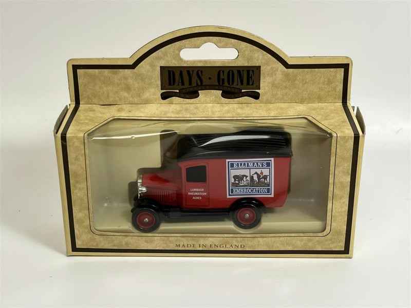 MCSlots Dennis Parcels Van 1934  Hudsons Soap Days Gone Lledo 16031D B4