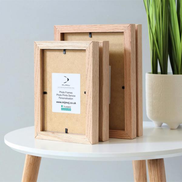 MijMoj Design Personalised Solid Oak Hinged Picture Frame - For 6x4" or 7x5" Photos, Natural Finish