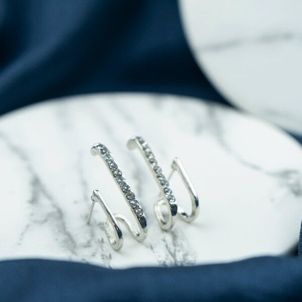 The Colourful Aura Silver U Shape Ear Wrap Zircon Crawler Cuff Irregular Hook Ear Climber Earring