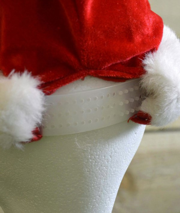 Samuel Alexander Battery Powered Singing & Animated Moving Christmas Santa Hat