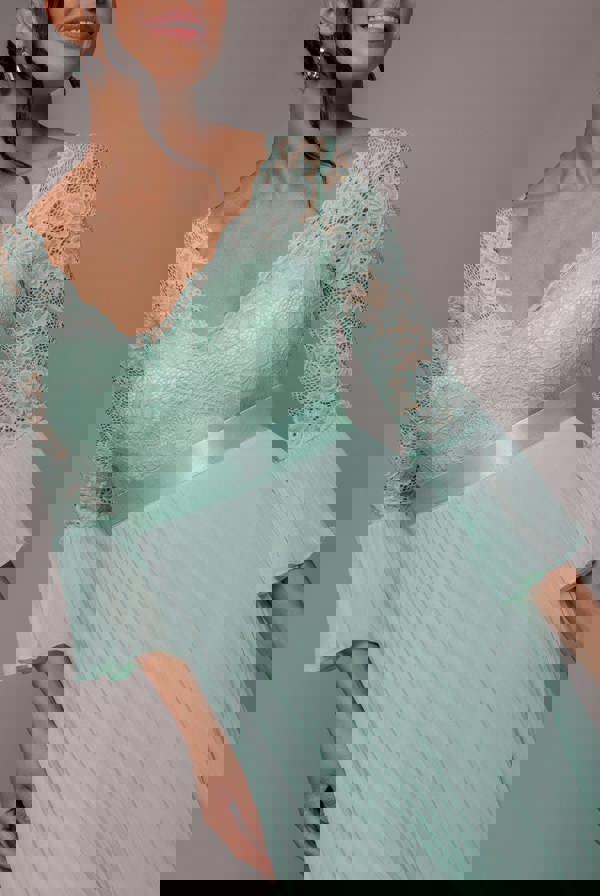 Scalloped Lace Bodice Pleated Chiffon A Line Maxi Dress - Mint Green DR4390