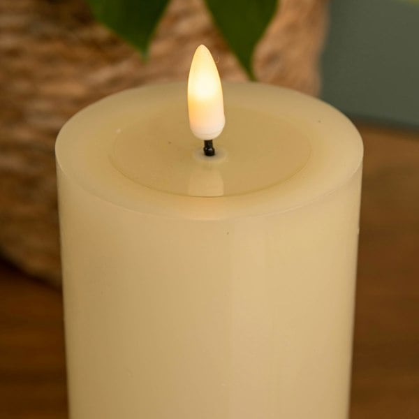 Samuel Alexander 7.5cm x 15cm Cream Wax Melted Pool Effect Candle with Timer Function and Warm White LED