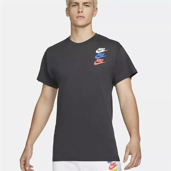 Nike Triple Swoosh Men's T-Shirt